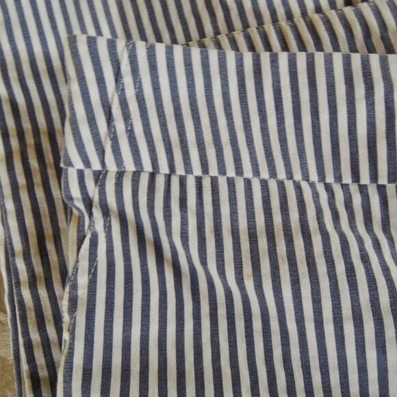 JNY Jones New York Blue & White Seersucker Stretch Pants 12 - Picture 4 of 7